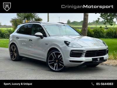 2020 (201) Porsche Cayenne