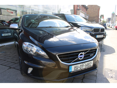 VOLVO V40