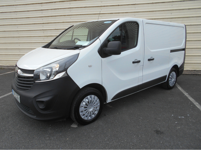 VAUXHALL VIVARO