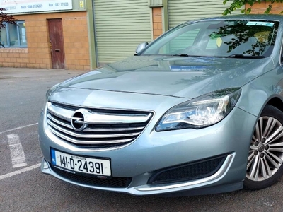 2014 - Opel Insignia Manual