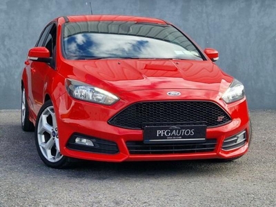 2015 (151) Ford Focus