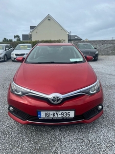 2016 - Toyota Auris Manual