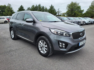 2017 (172) Kia Sorento