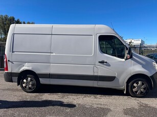 2020 (202) Nissan NV400