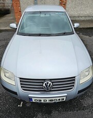 2003 - Volkswagen Passat Manual