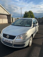 2008 - Volkswagen Polo Manual