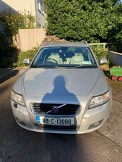 2008 - Volvo V50 Manual