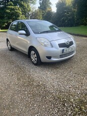 2009 - Toyota Yaris Manual