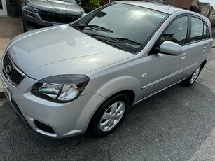 2010 - Kia Rio Manual