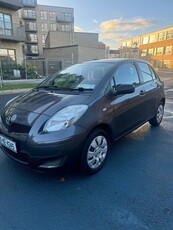 2010 - Toyota Yaris Manual