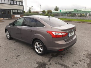 2012 - Ford Focus Manual