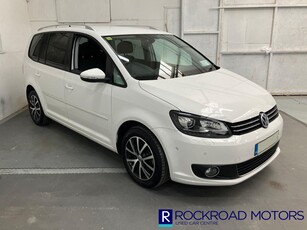 2013 - Volkswagen Touran Manual