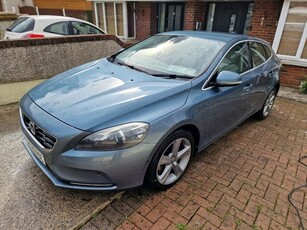 2013 - Volvo V40 Automatic