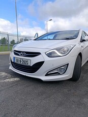 2014 - Hyundai i40 Manual