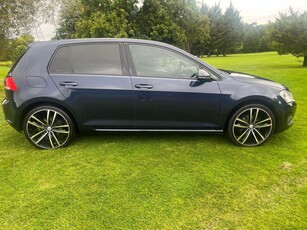 2014 - Volkswagen Golf Manual