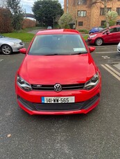 2014 - Volkswagen Polo Manual