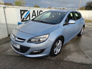 2015 - Opel Astra Manual