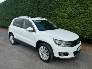 2015 - Volkswagen Tiguan Manual