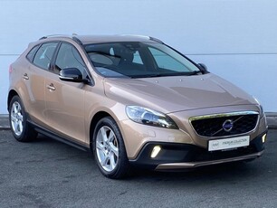 2015 - Volvo V40 Manual