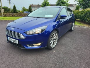 2016 - Ford Focus Manual