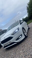 2016 - Ford Focus Manual