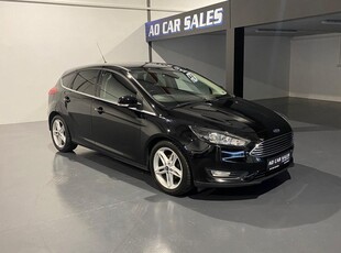 2016 - Ford Focus Manual