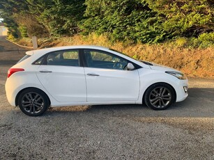 2016 - Hyundai i30 Manual