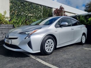 2016 - Toyota Prius Automatic