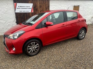 2016 - Toyota Yaris Manual