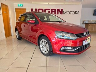 2016 - Volkswagen Polo Automatic