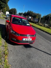 2016 - Volkswagen Polo Manual