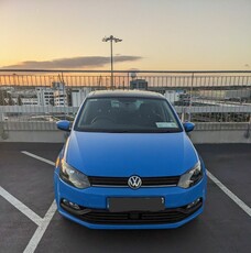 2017 - Volkswagen Polo Manual