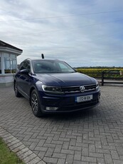 2017 - Volkswagen Tiguan Manual