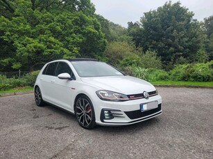 2019 - Volkswagen Golf Manual