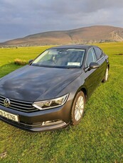 2019 - Volkswagen Passat Manual