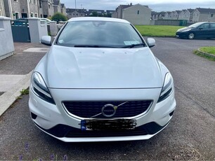 2019 - Volvo V40 Automatic