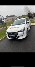 2020 - Peugeot 208 Manual