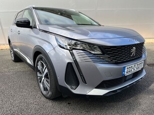 2022 - Peugeot 5008 Manual