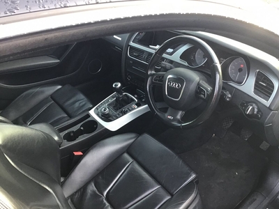 2009 - Audi S5 Manual