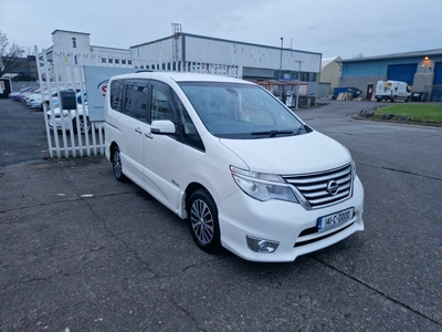 2014 - Nissan Serena Automatic