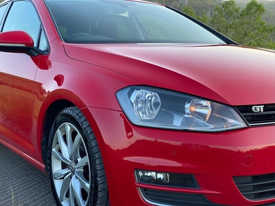 2014 - Volkswagen Golf Manual