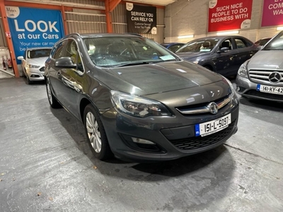 2015 - Vauxhall Astra Manual