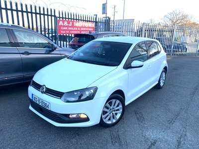 2016 - Volkswagen Polo Manual