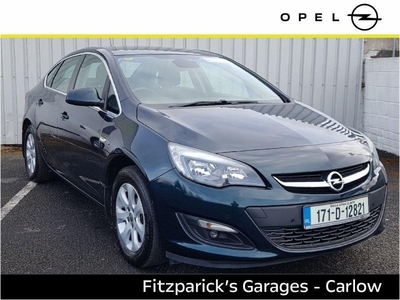 2017 (171) Opel Astra