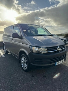 2018 - Volkswagen Shuttle Manual