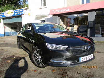 2020 - Opel Insignia Manual