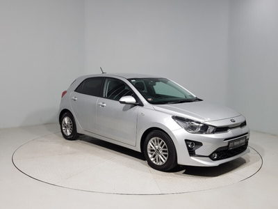 2021 (211) Kia Rio