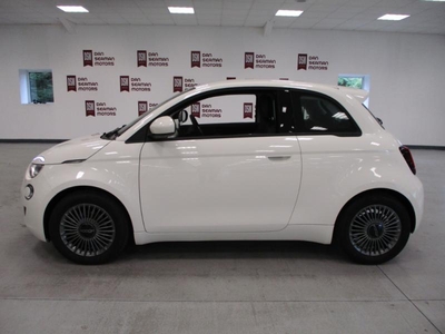 2024 (242) Fiat 500e