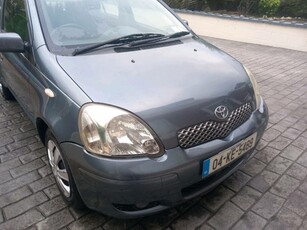 2004 - Toyota Yaris Manual