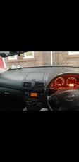 2005 - Toyota Avensis Manual